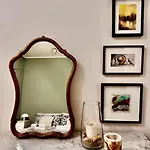 Apartment Paradise *