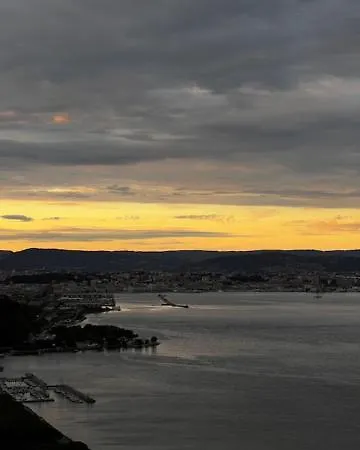 Paradise Apartment *